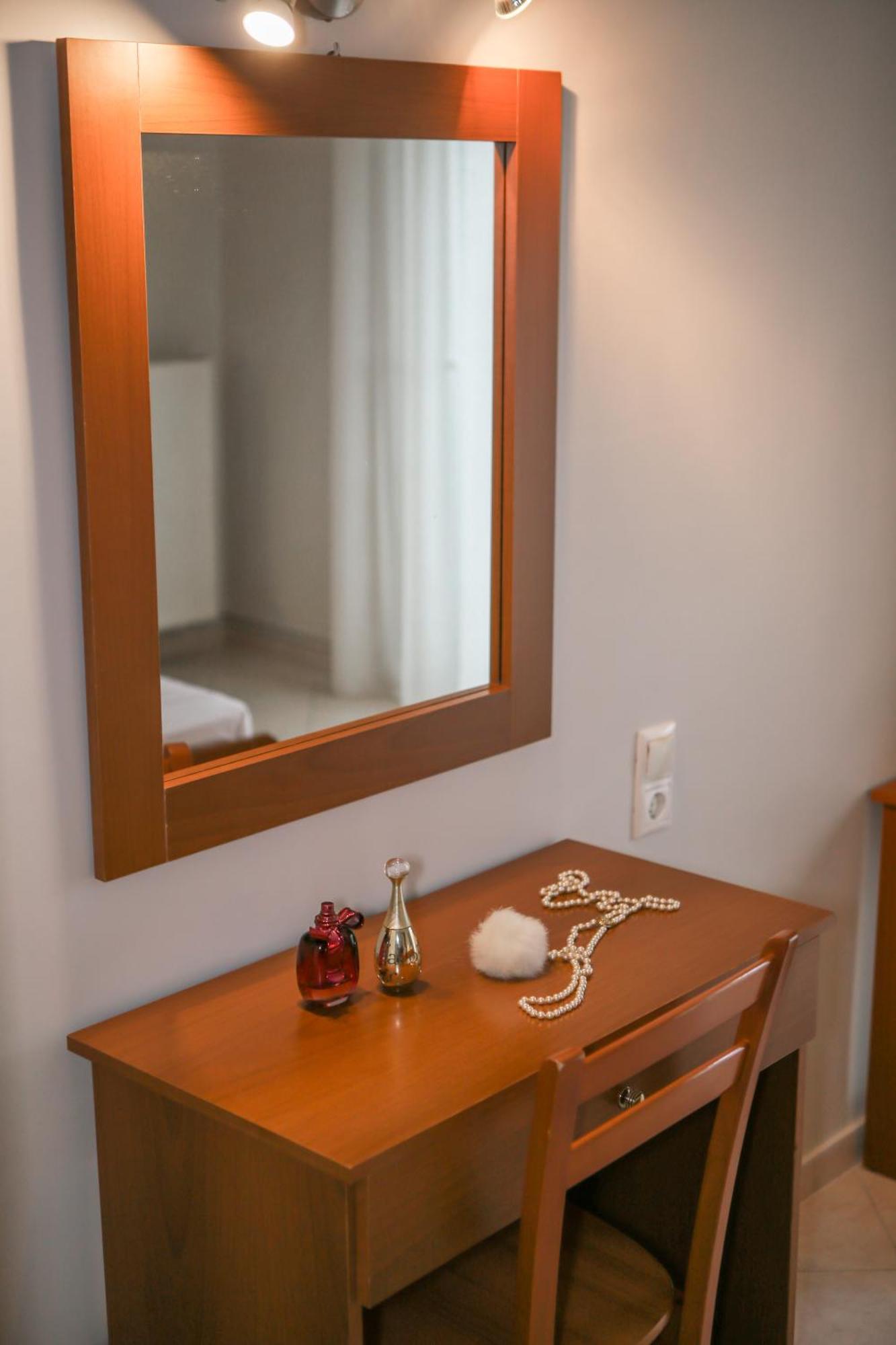 Athanasia Inn Vrasná Dış mekan fotoğraf