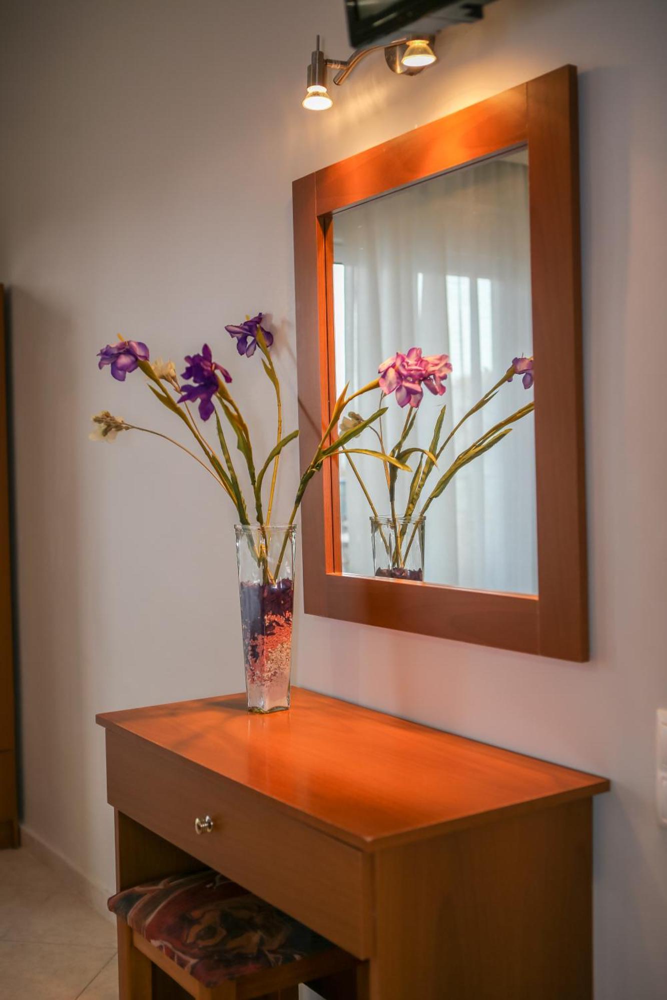Athanasia Inn Vrasná Dış mekan fotoğraf