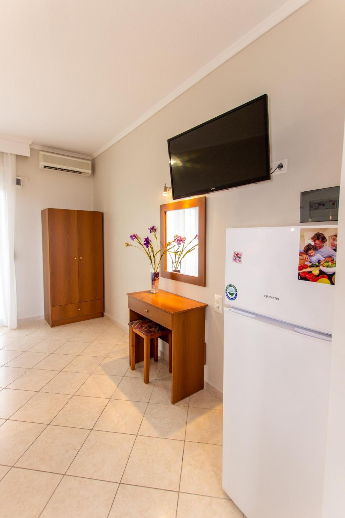 Athanasia Inn Vrasná Dış mekan fotoğraf