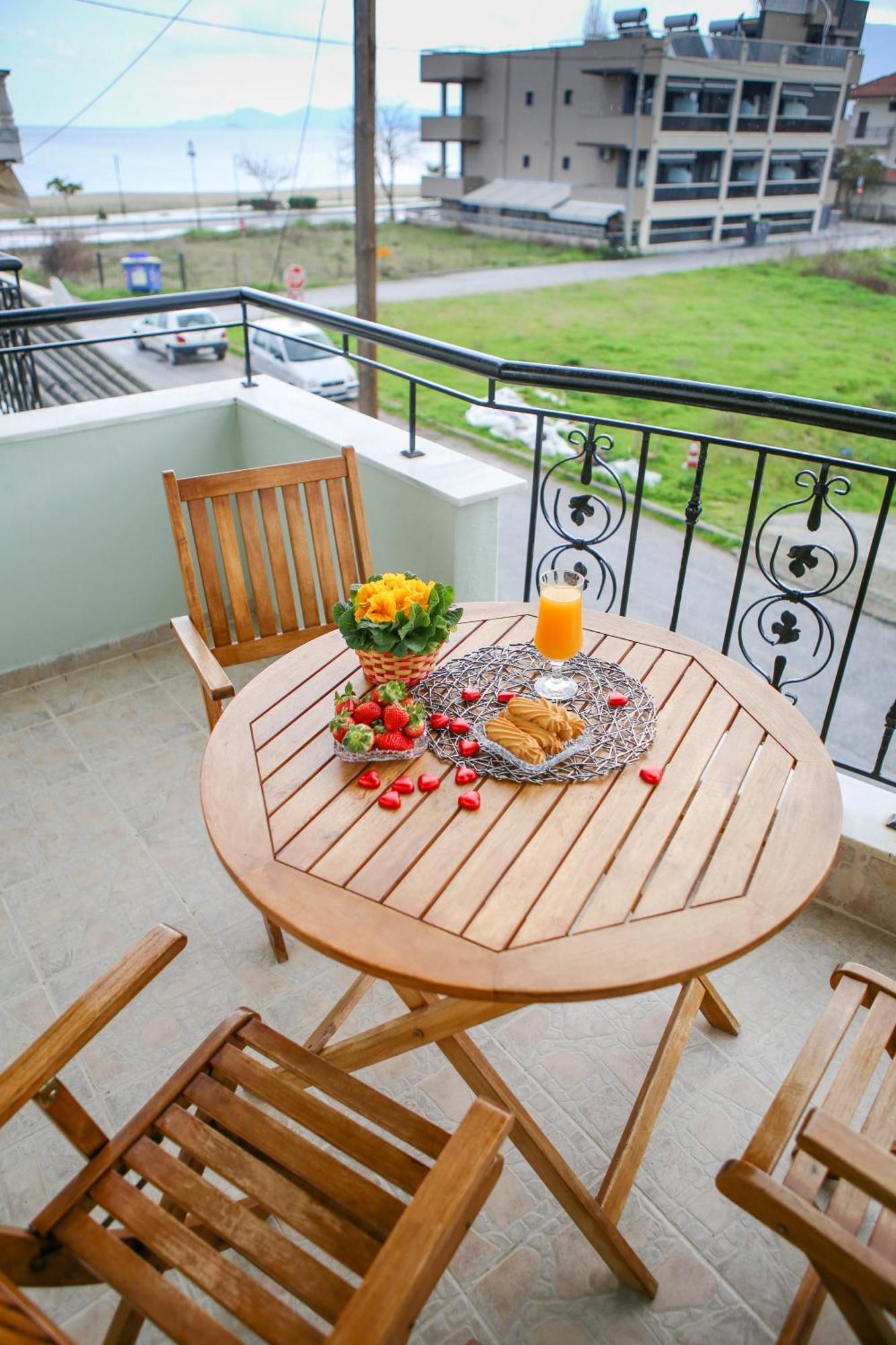 Athanasia Inn Vrasná Dış mekan fotoğraf